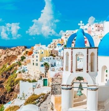 travel to santorini from usa