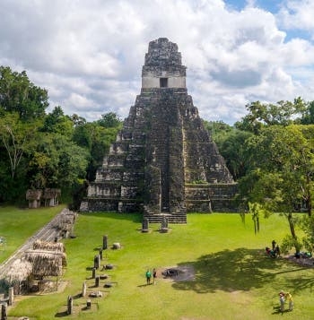 Ruinas Mayas de Antigua, Atitlán y Tikal