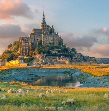 Normandy, Mont-Saint-Michel & Versailles 