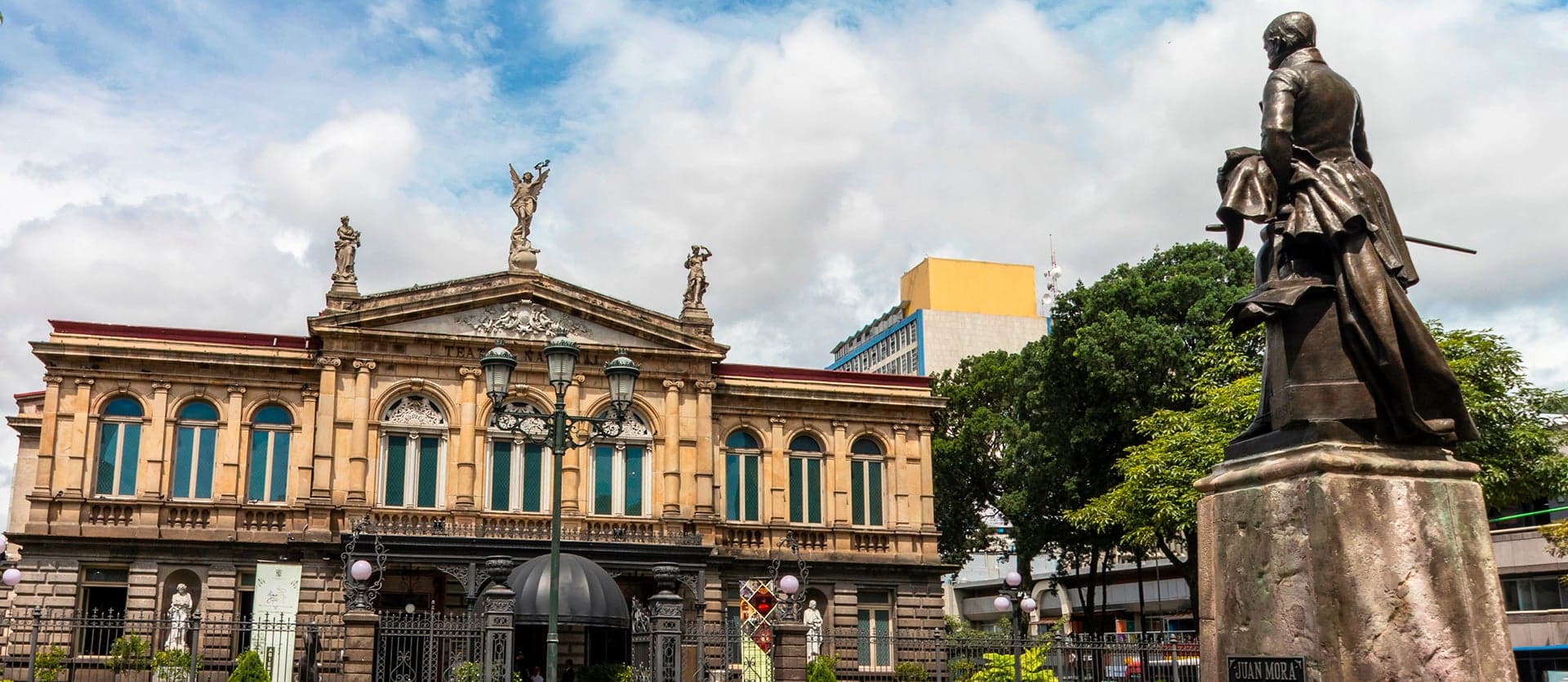 National Theater <span class="iconos separador"></span> San José