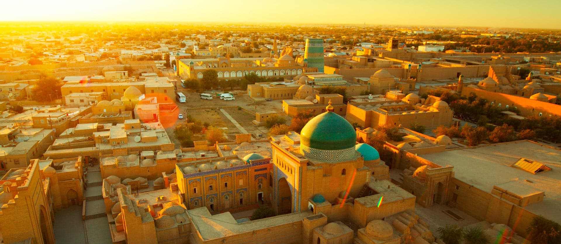 <span class="iconos separador"></span> Khiva <span class="iconos separador"></span>