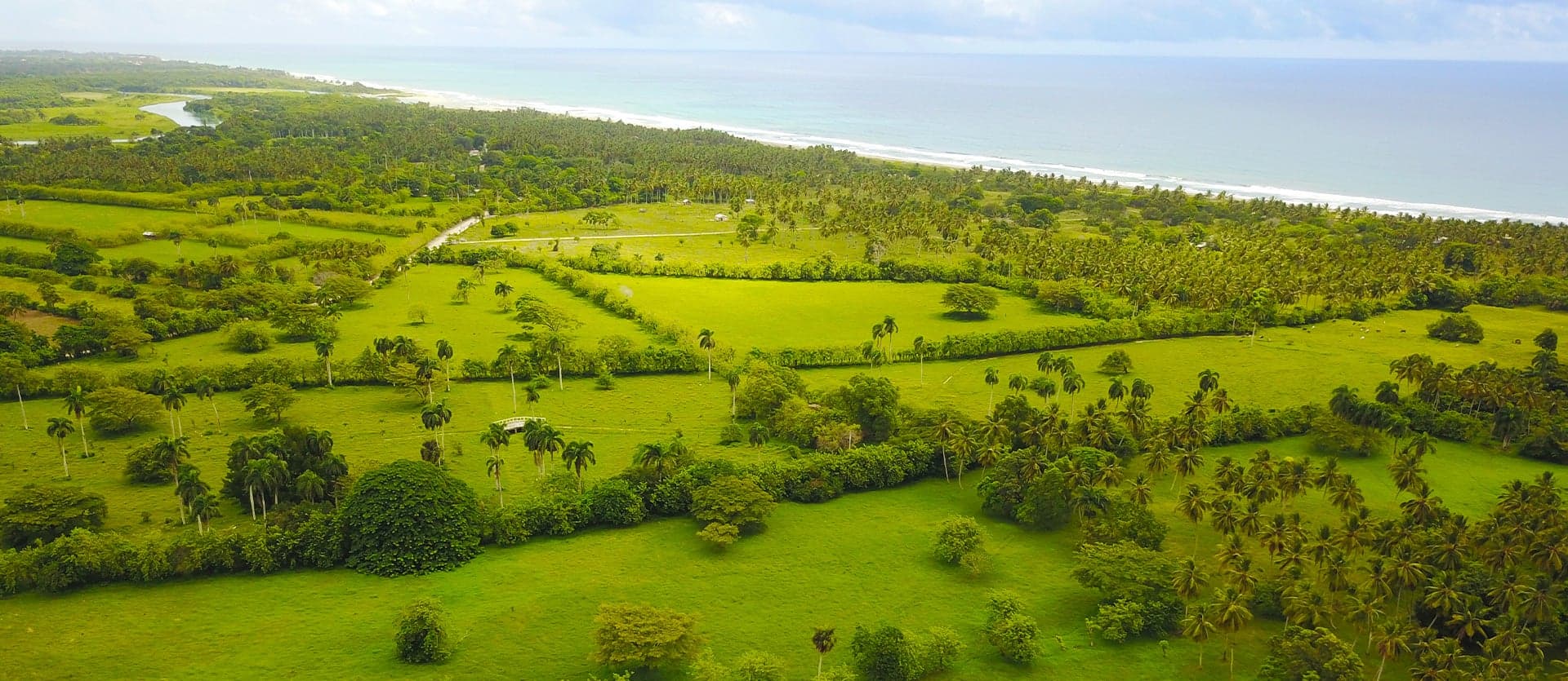 <span class="iconos separador"></span> Cabarete <span class="iconos separador"></span>