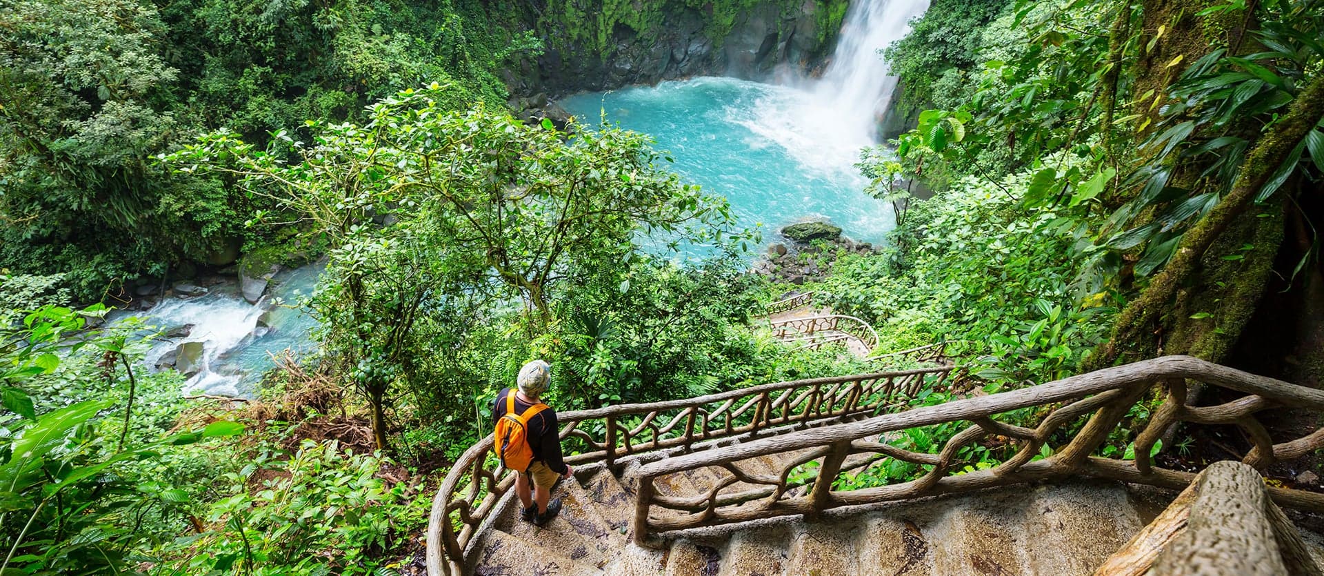 <span class="iconos separador"></span> La Fortuna Waterfall <span class="iconos separador"></span>